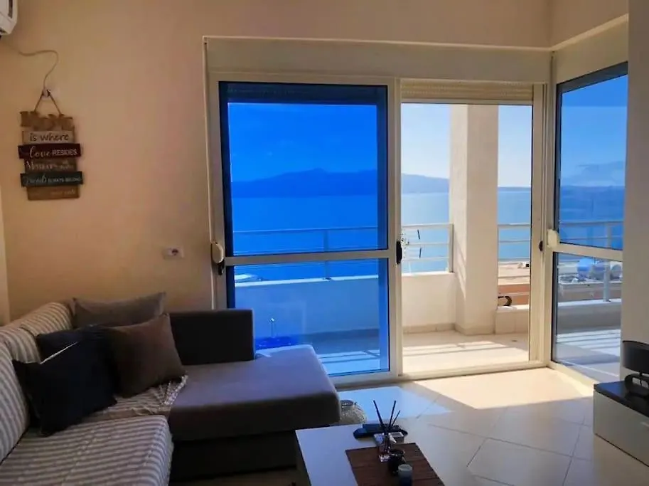 Seaview Apartment! Public Parking Near The App! Sarande Apartment