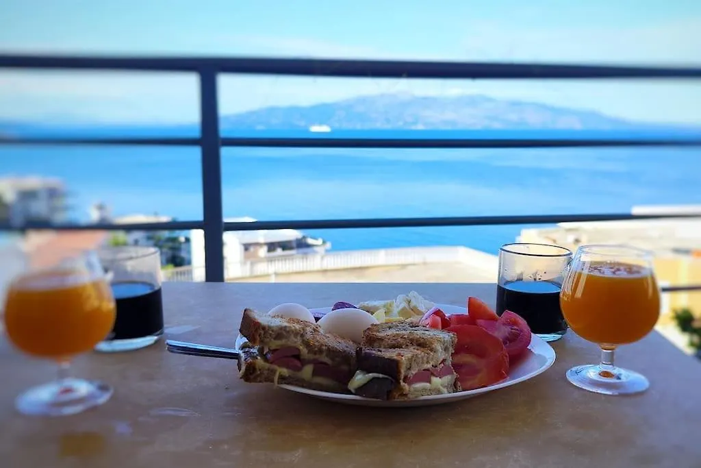 Seaview Apartment! Public Parking Near The App! Sarande