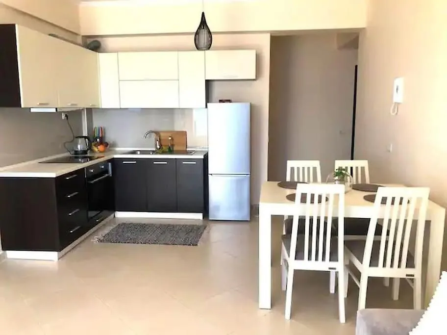 Apartment Seaview Apartment! Public Parking Near The App! Sarande Albania